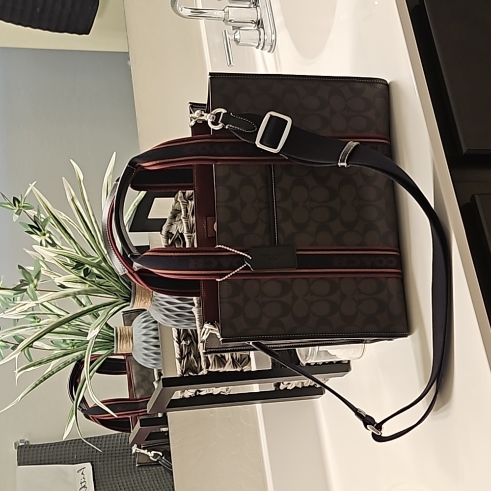 Coach tote